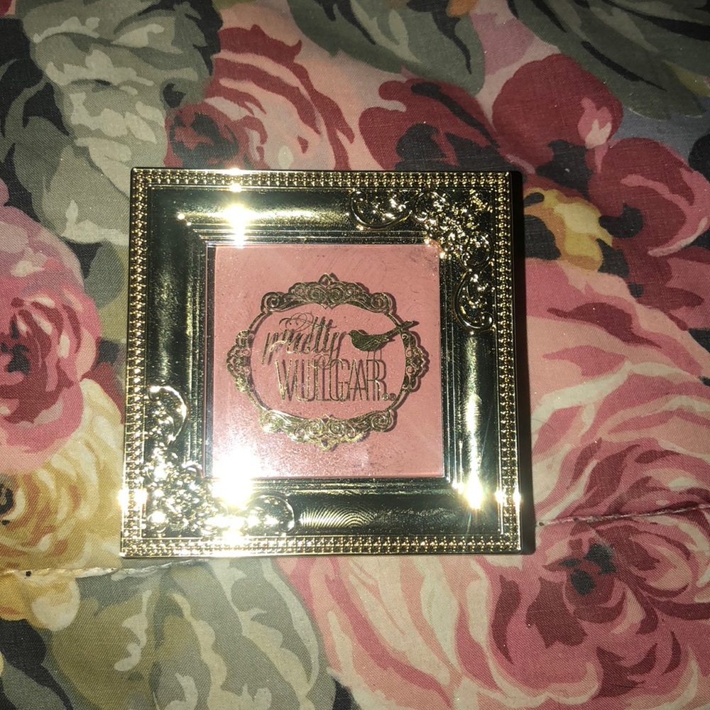 Pretty Vulgar Blush